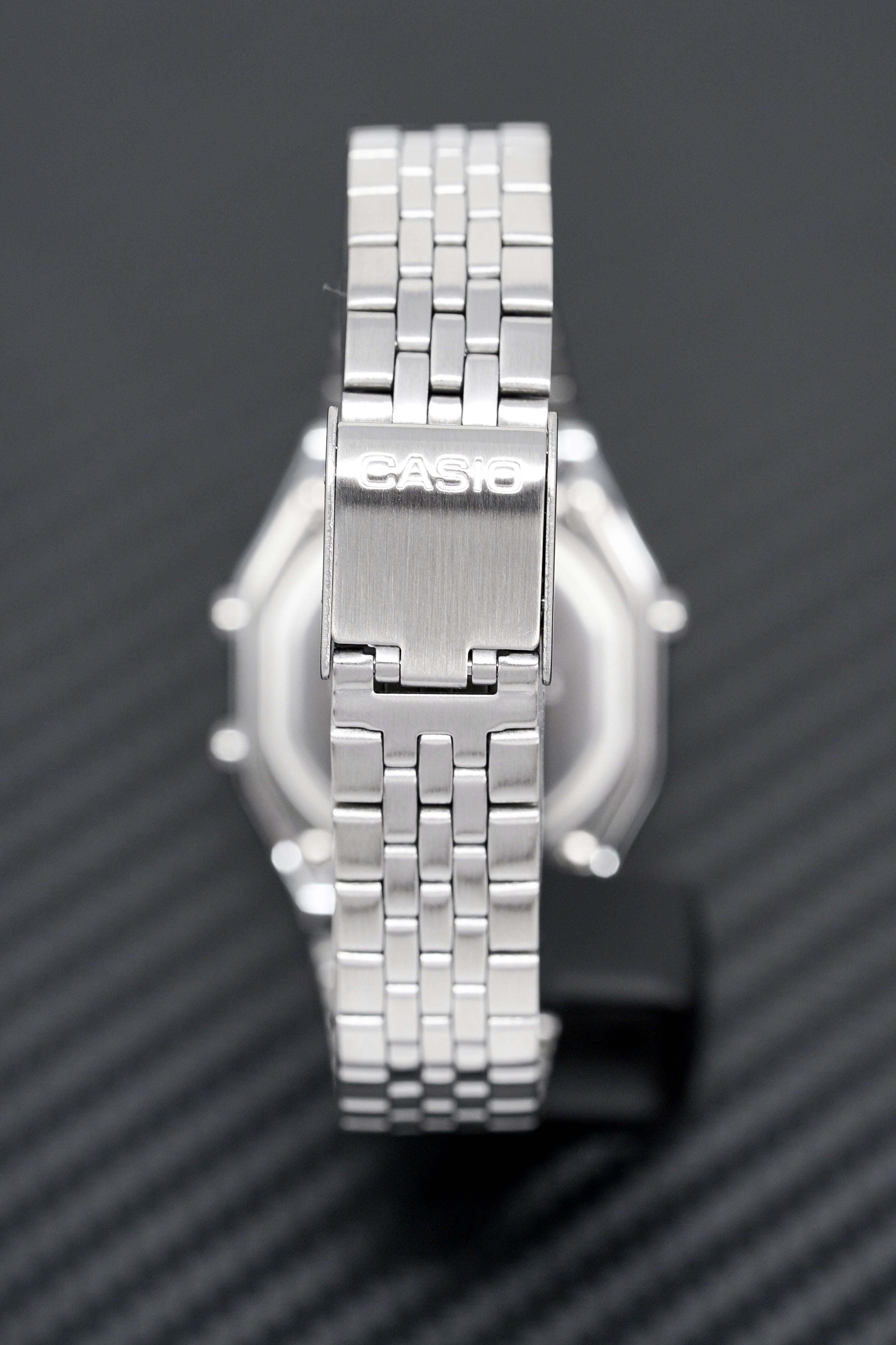 Casio Ladies Watch Digital Vintage Classic Jubilee Black