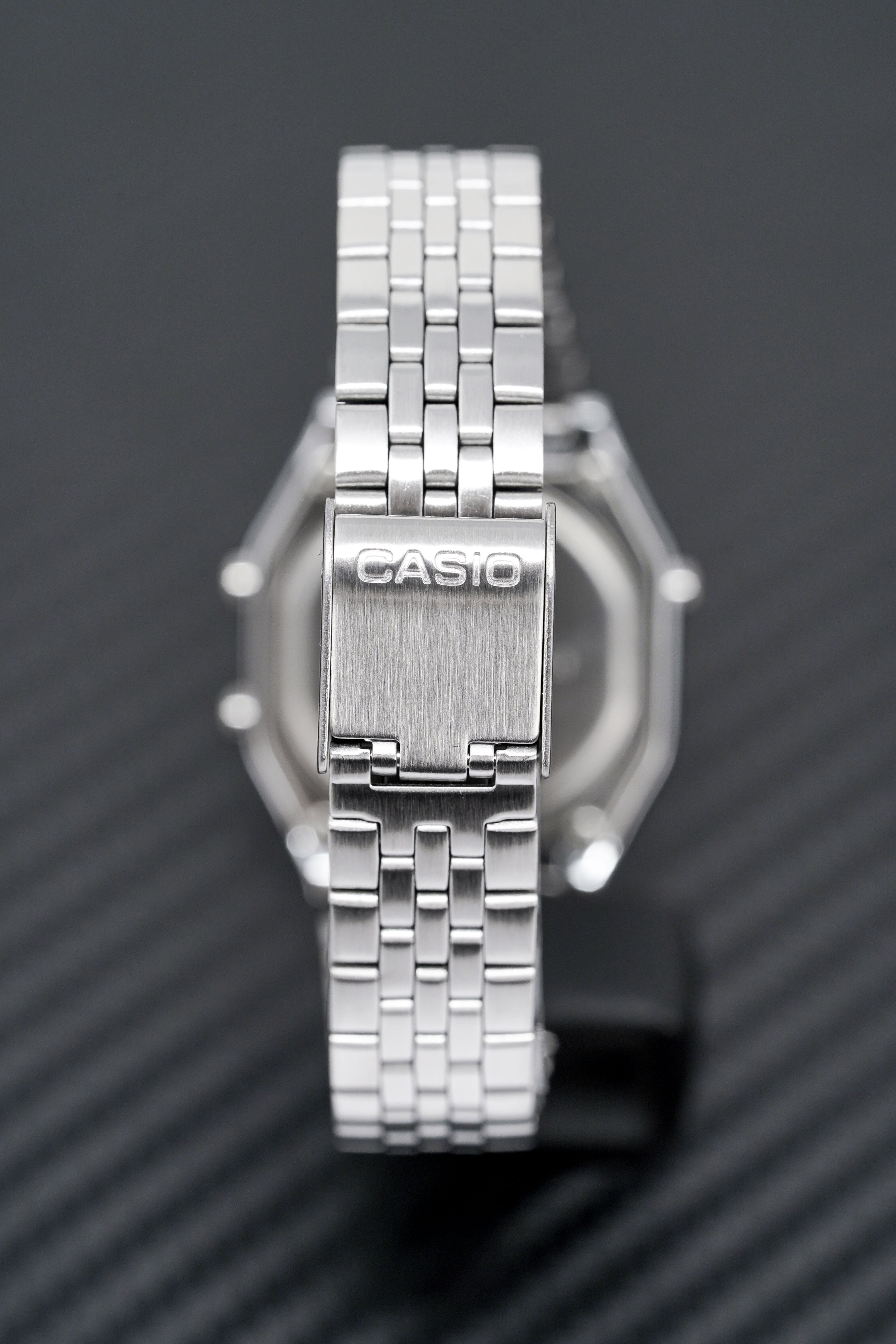 Casio Ladies Watch Digital Vintage Classic Jubilee Silver