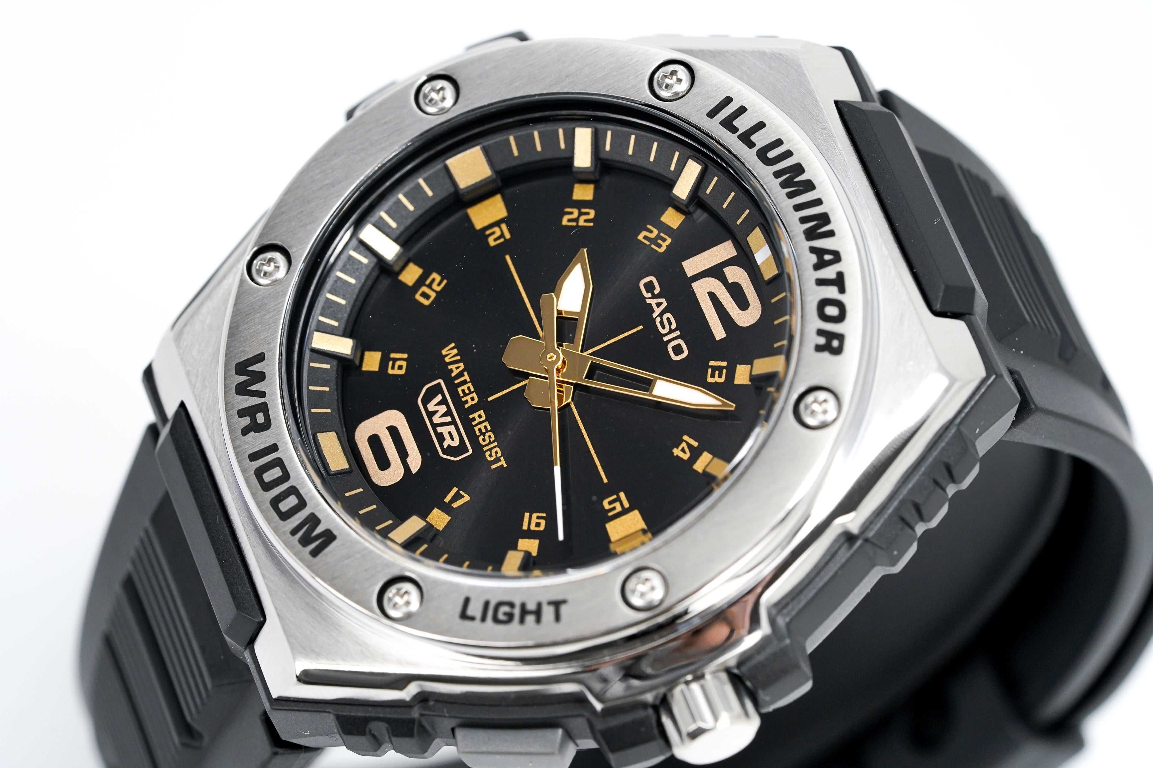 Casio Men's Watch Illuminator WR100M Gold