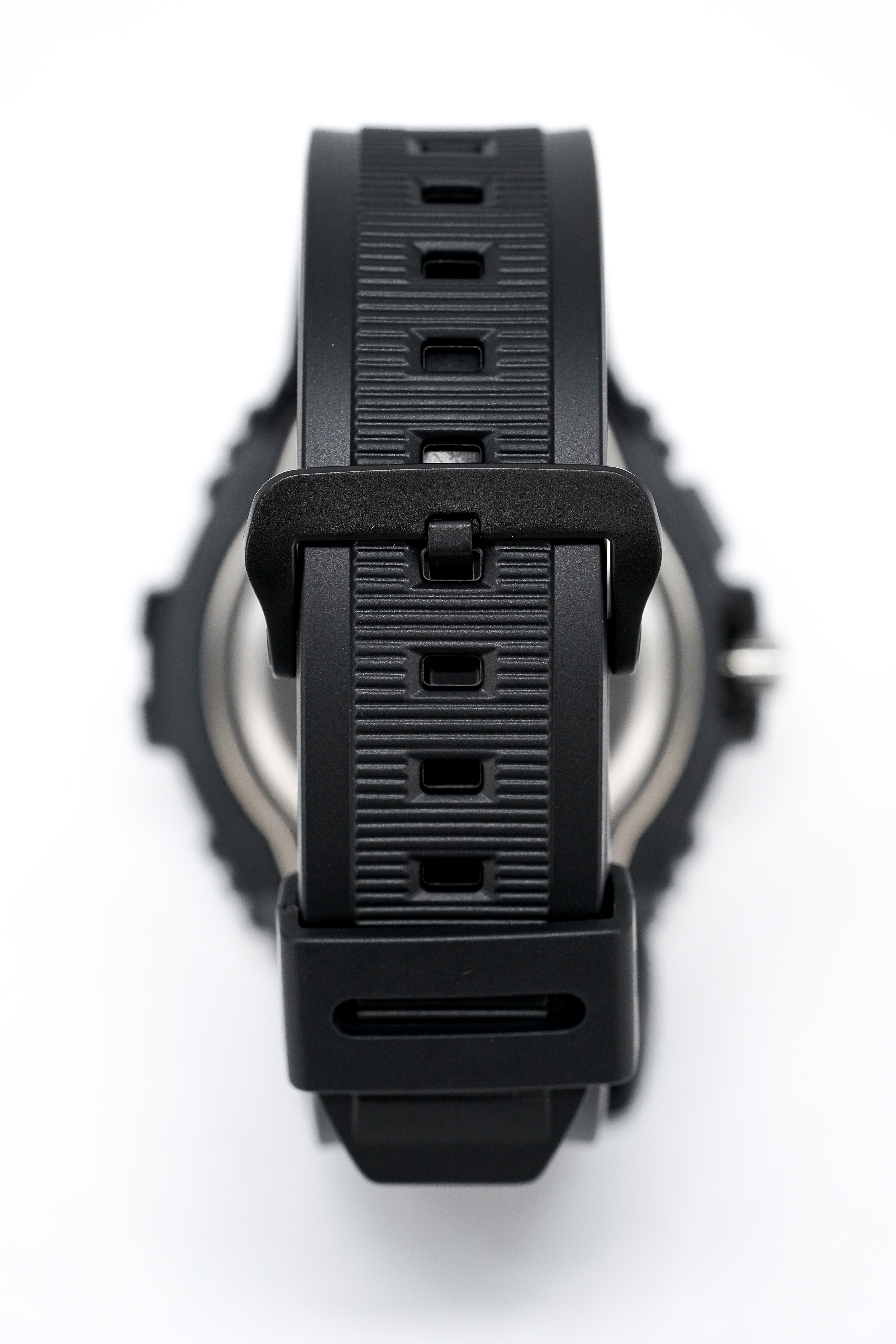 Casio Men's Watch Illuminator WR100M Gold
