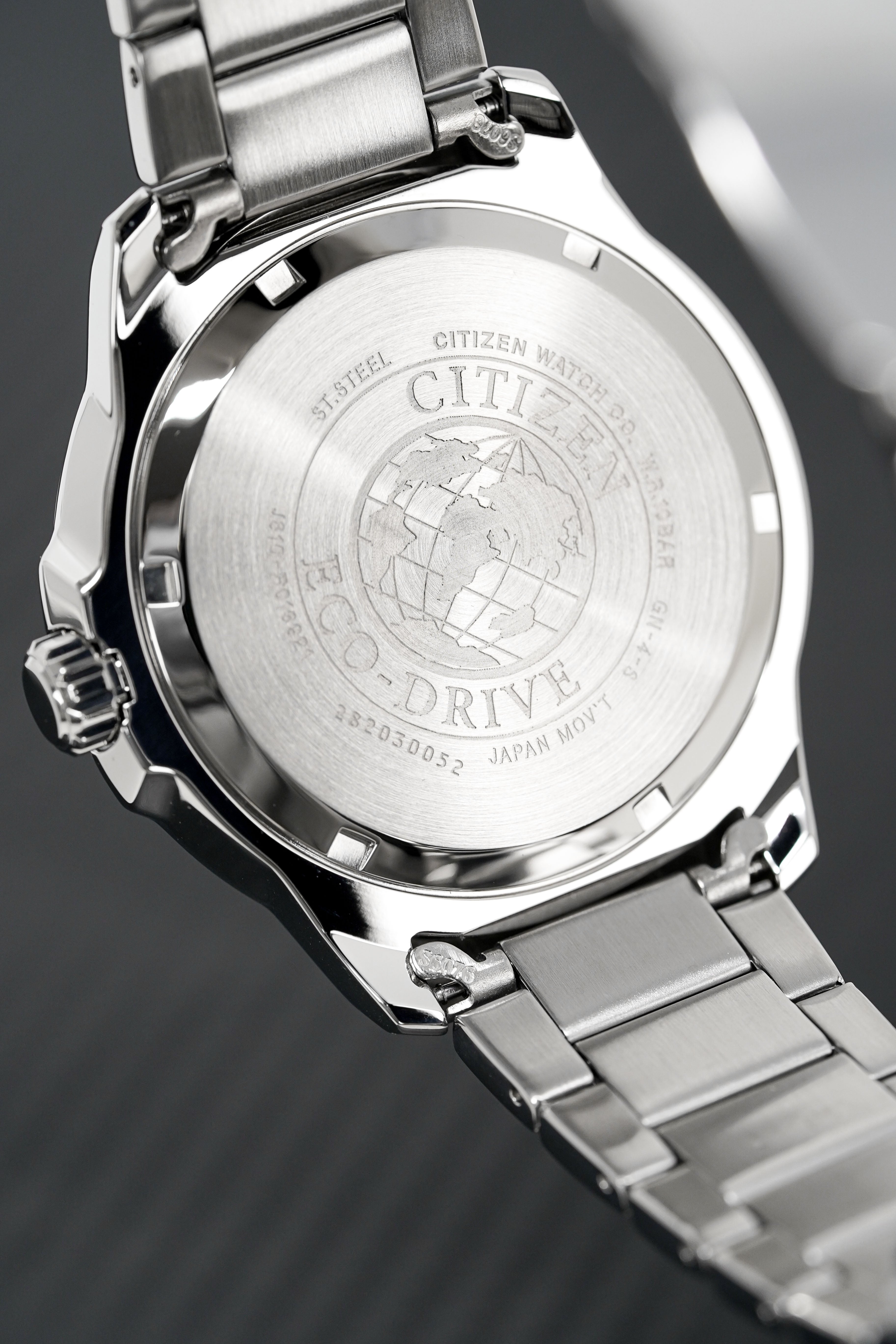 Citizen Men's Watch Eco-Drive Marine Red
