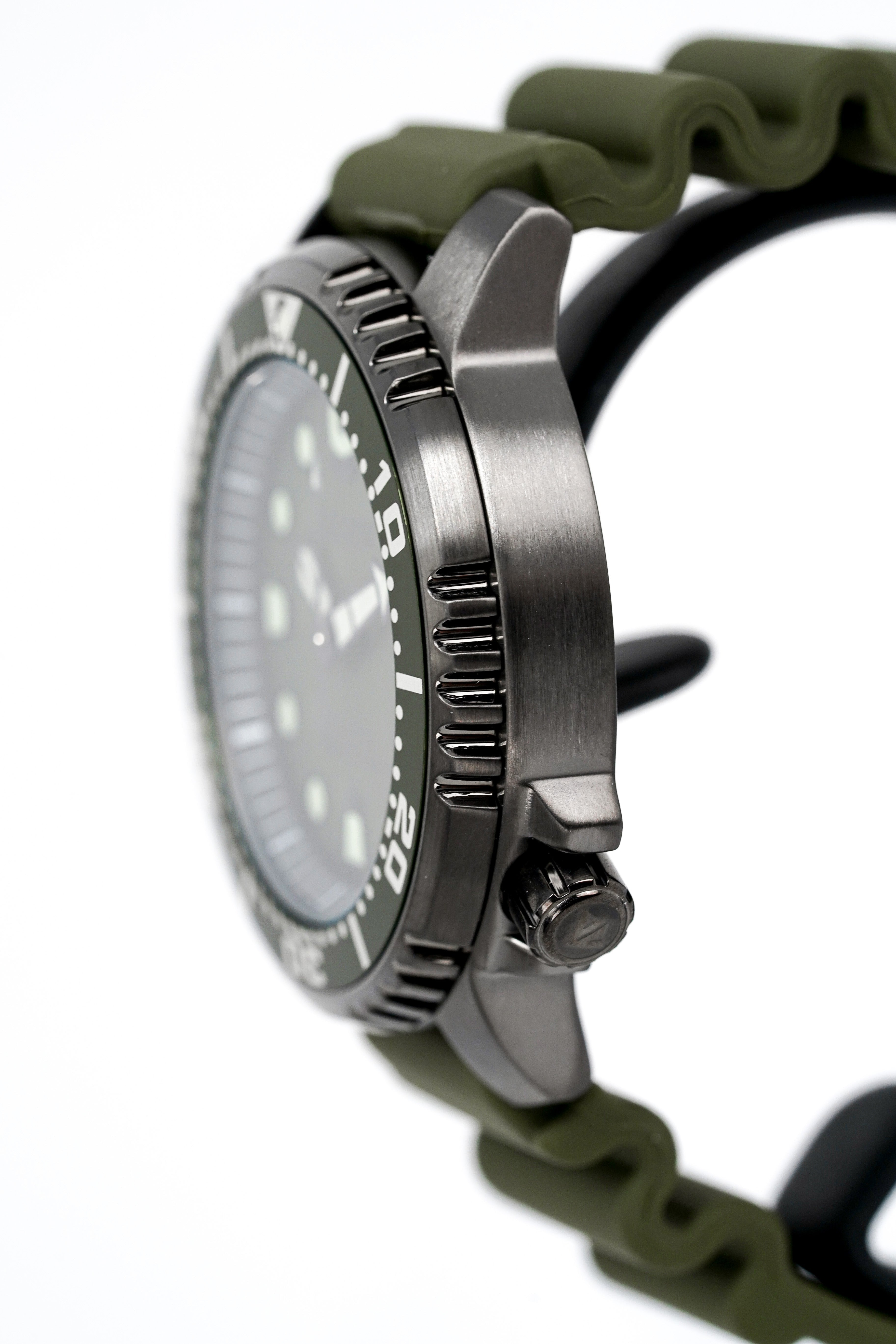 Citizen Men's Watch Eco-Drive Dive Olive Silicone Strap