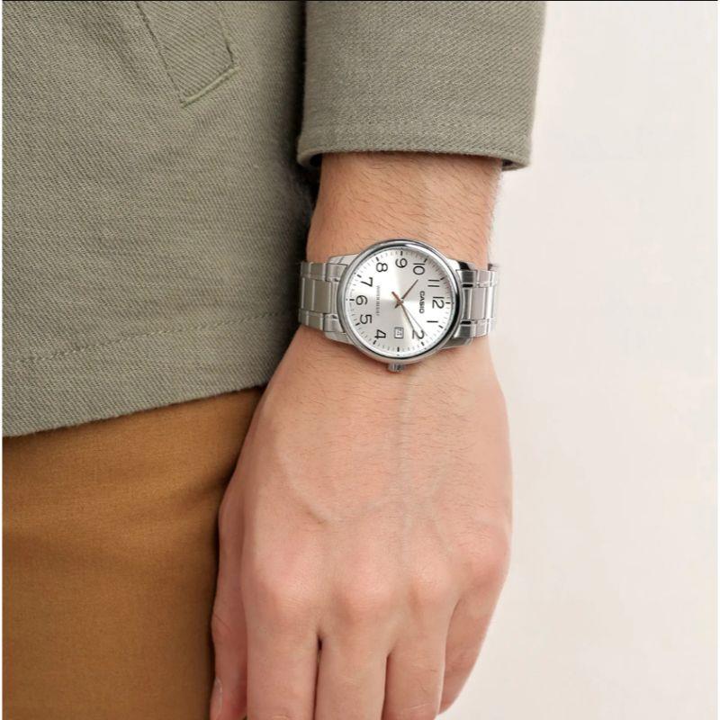Casio Classic Men's Silver Analogue Watch
