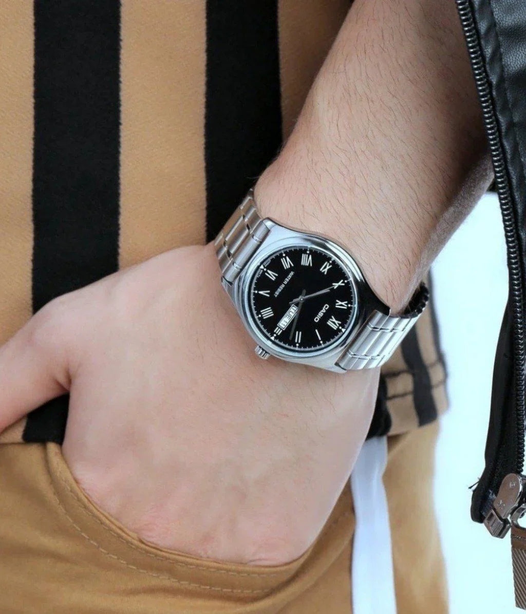Casio Standard Men's Black Silver Analogue Watch