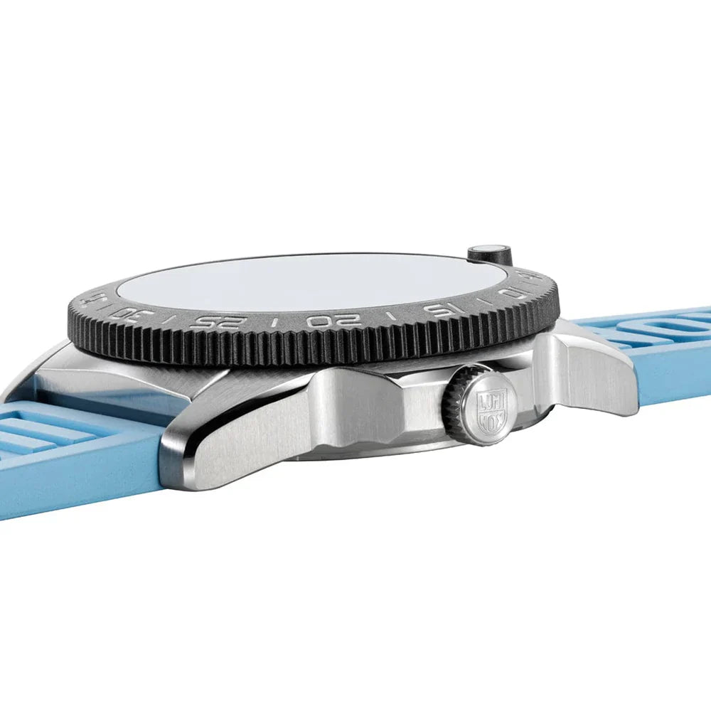 Luminox Pacific Diver Ripple Collection Unisex Blue Watch