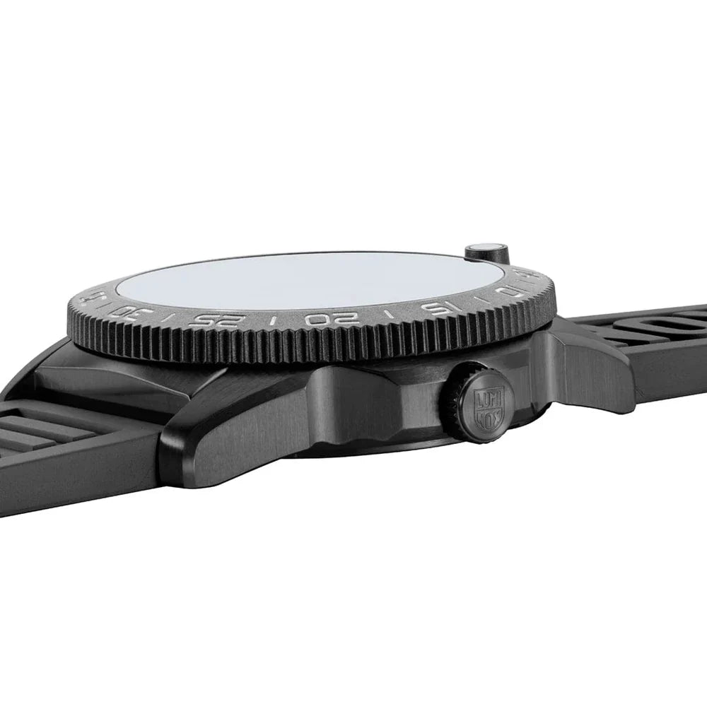 Luminox Pacific Diver Ripple Collection Unisex White Watch