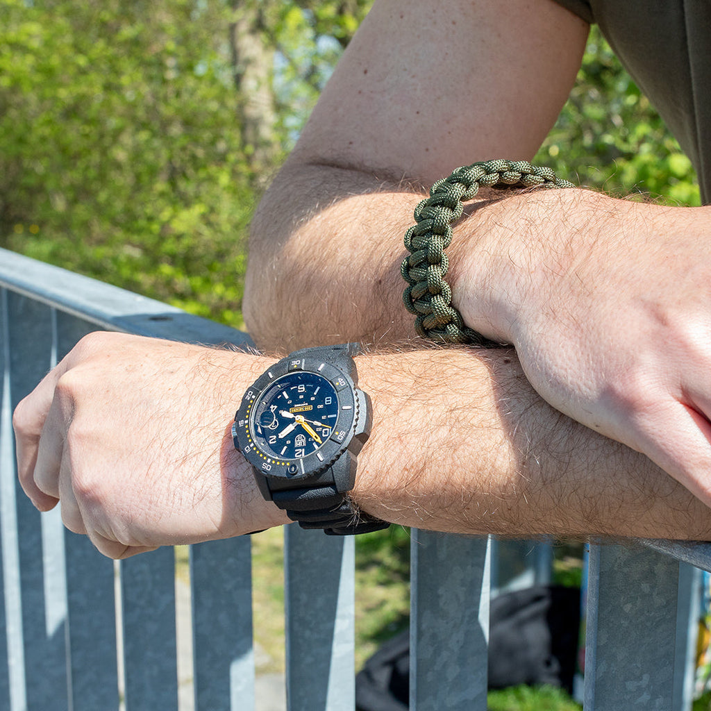 Analogue Watch - Luminox Navy Seal Men's Black Watch XS.3601