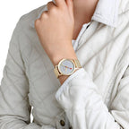 Analogue Watch - Mondaine Classic Unisex Gold Watch A660.30314.80SBM