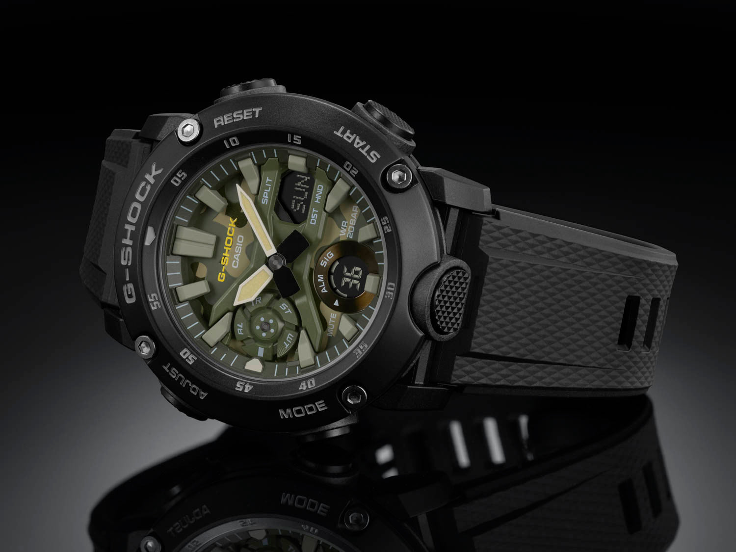 Watches - Casio G-Shock Men's Green Watch GA-2000SU-1AER